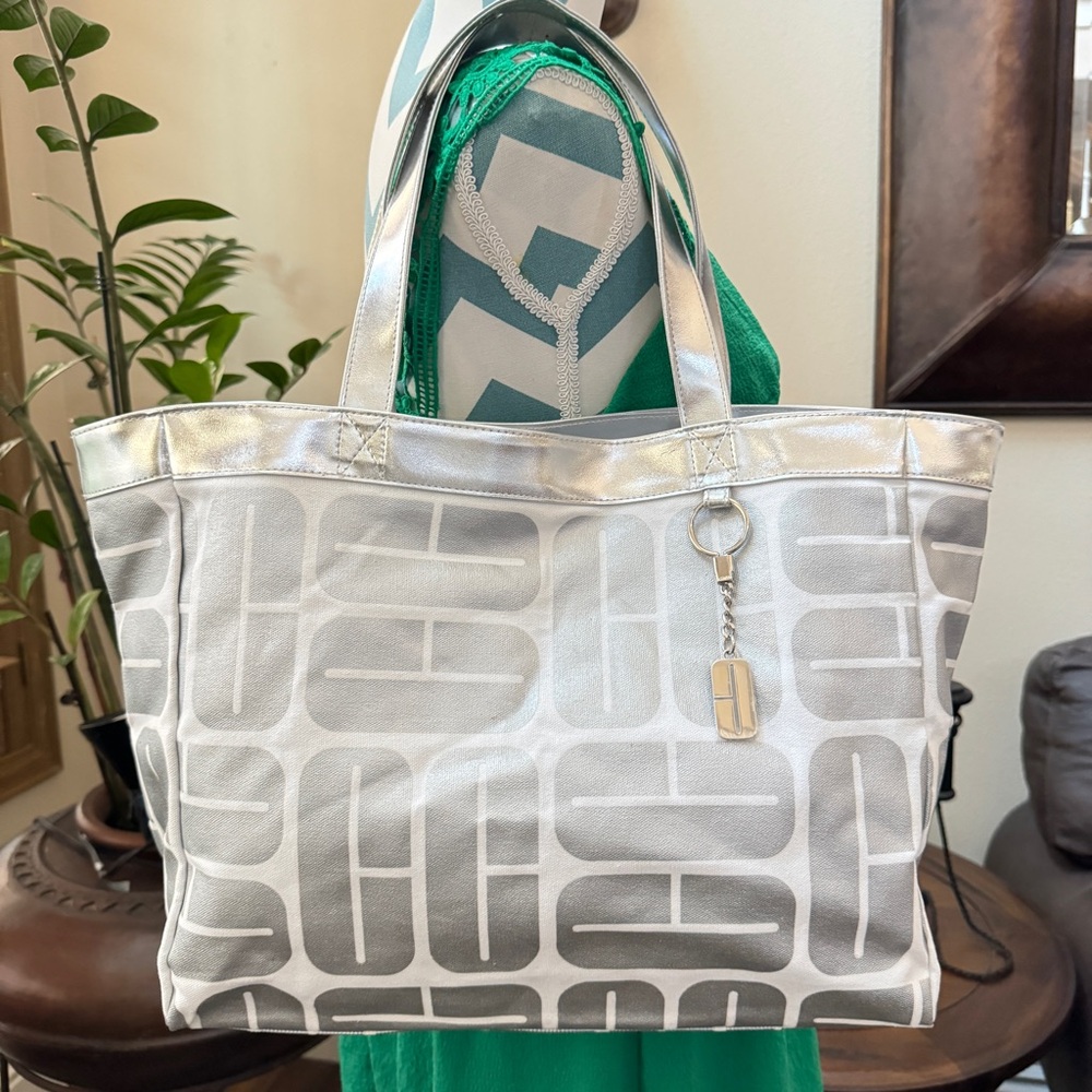 “Clinique” Tote Bag